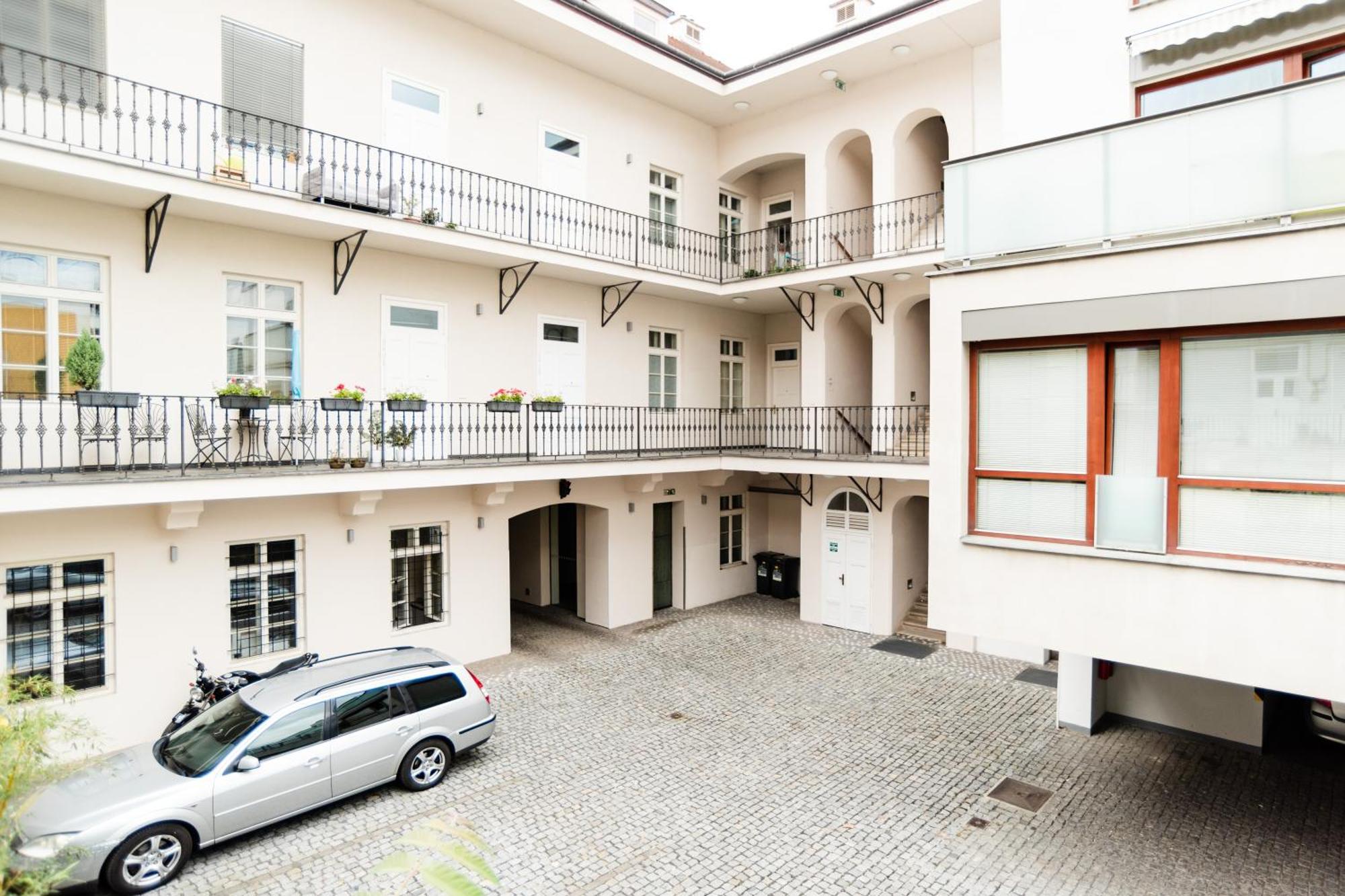 K-14 Apartment 布拉格 外观 照片